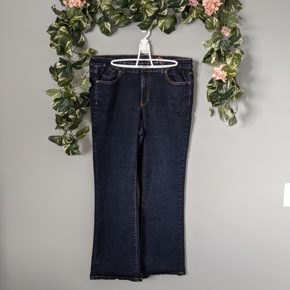 🌟3/$25 - Love & legend bootcut jeans